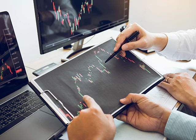 European Shares Inch Higher As Trade Tensions Ease