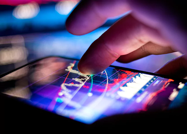 FTSE 100 Inches Higher Led By Commodity Stocks